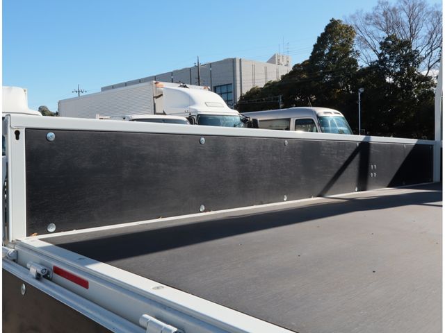 MITSUBISHI CANTER 2025 Image 31