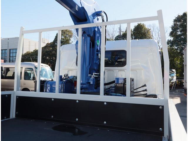 MITSUBISHI CANTER 2025 Image 31