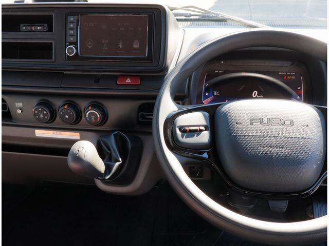 MITSUBISHI CANTER 2025 Image 31