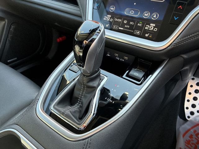 SUBARU LEGACY OUTBACK 2022 Image 31