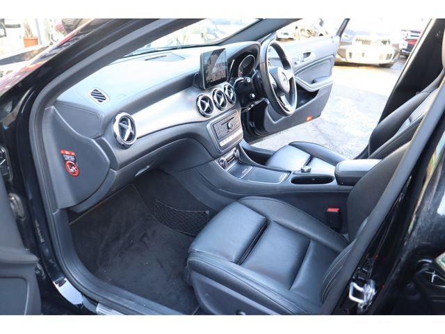 MERCEDES BENZ GLA CL 2019 Image 31