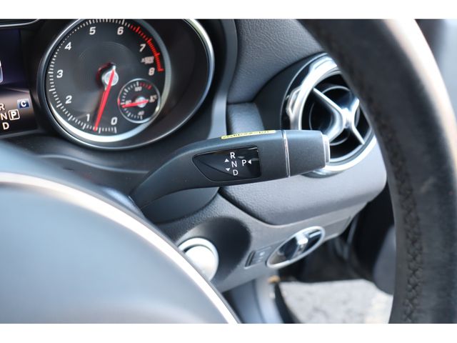 MERCEDES BENZ GLA CL 2019 Image 31