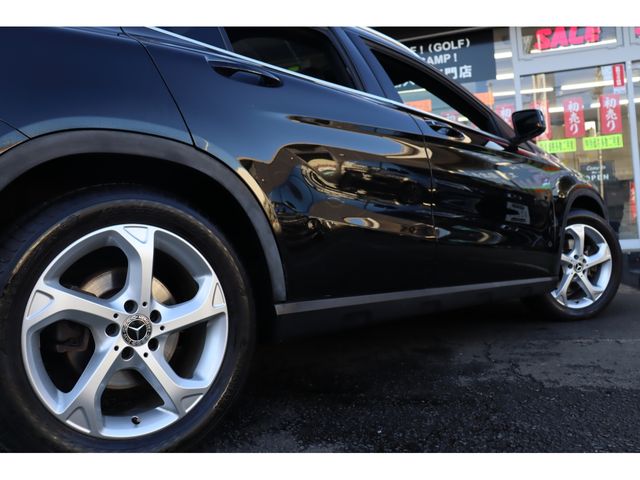 MERCEDES BENZ GLA CL 2019 Image 31