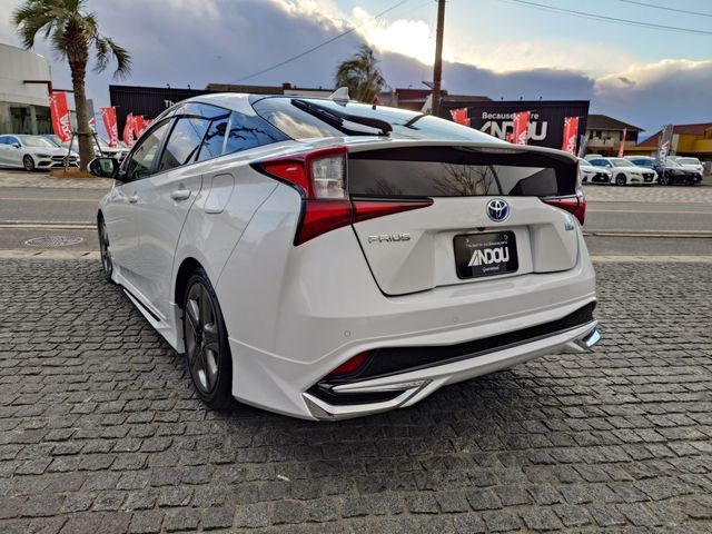 TOYOTA PRIUS 2021 Image 31