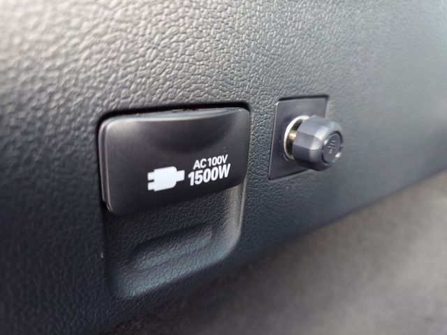 TOYOTA PRIUS 2021 Image 31