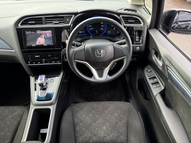 HONDA SHUTTLE HYBRID 2016 Image 31