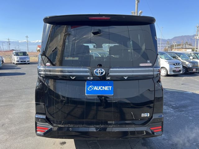 TOYOTA VOXY HYBRID 4WD 2023 Image 31
