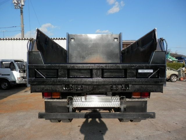 MITSUBISHI FUSOU FIGHTER 2018 Image 31