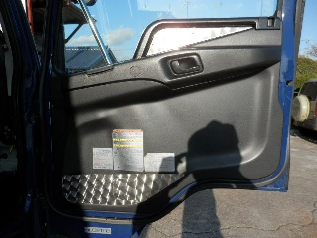 MITSUBISHI FUSOU FIGHTER 2018 Image 31