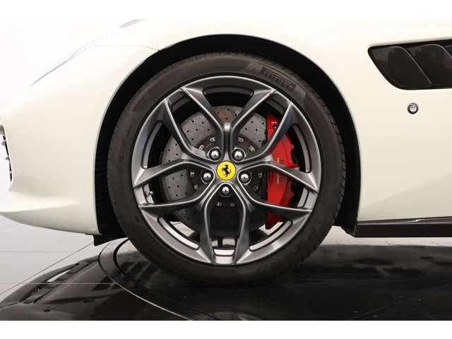 FERRARI GTC4 LUSSO T 2017 Image 31