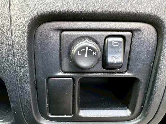 NISSAN CUBE 2001 Image 31