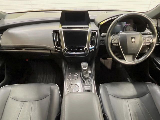 TOYOTA CROWN SEDAN HYBRID 2018 Image 31