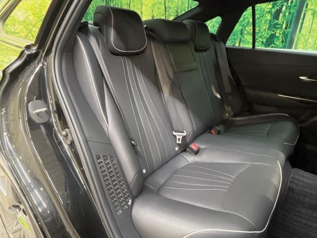 TOYOTA CROWN SEDAN HYBRID 2018 Image 31