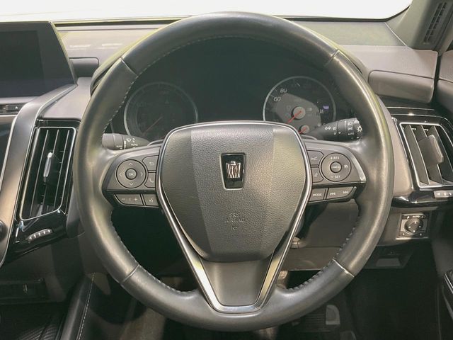 TOYOTA CROWN SEDAN HYBRID 2018 Image 31