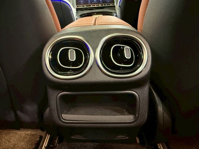 MERCEDES BENZ GLC CL 2023 Image 31