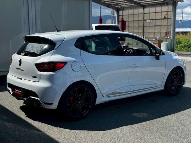 RENAULT LUTECIA 2014 Image 31