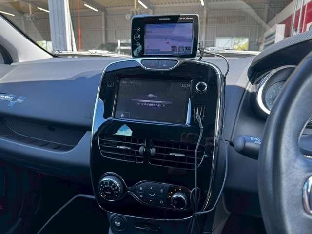 RENAULT LUTECIA 2014 Image 31