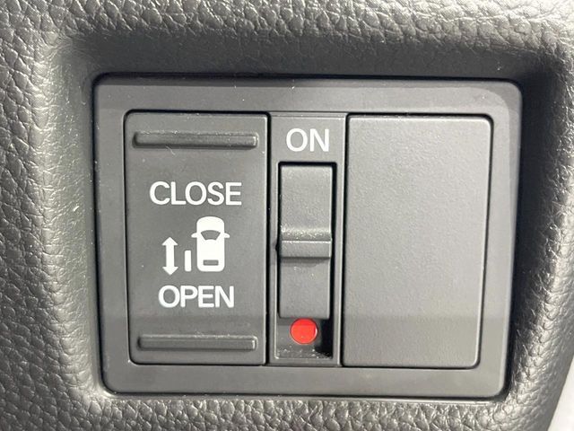 HONDA N BOX CUSTOM 2020 Image 31