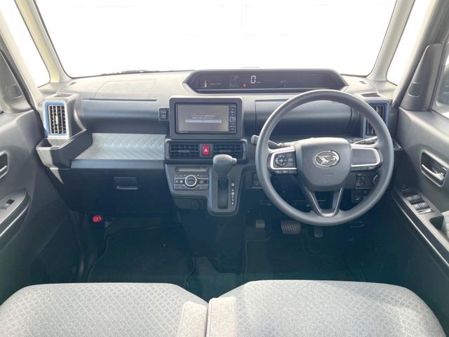 DAIHATSU TANTO 2021 Image 31