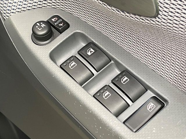 DAIHATSU MOVE CUSTOM 2015 Image 31