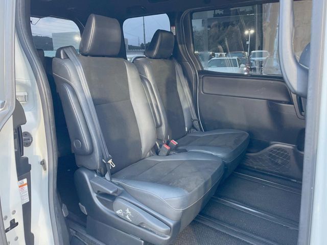 TOYOTA NOAH 2020 Image 31