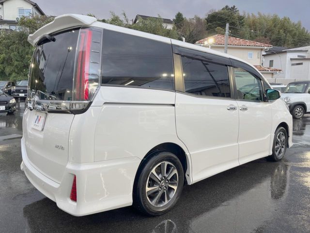 TOYOTA NOAH 2020 Image 31