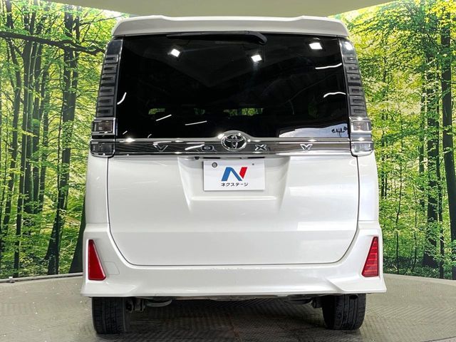 TOYOTA VOXY 4WD 2017 Image 31