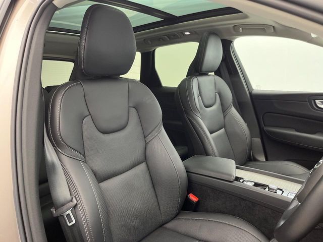VOLVO XC60 2024 Image 31