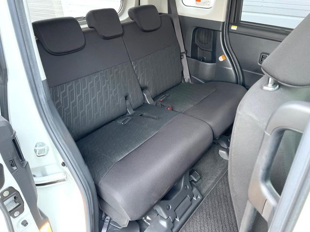 TOYOTA TANK 2019 Image 31