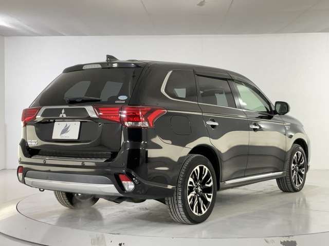 MITSUBISHI OUTLANDER PHEV 2017 Image 31