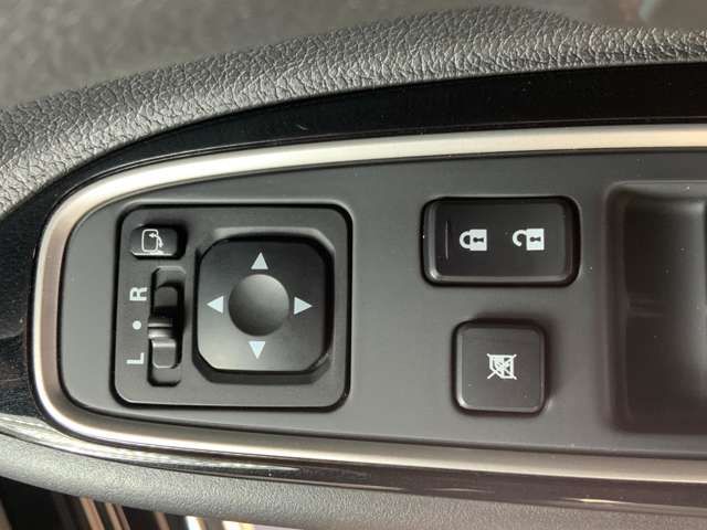 MITSUBISHI OUTLANDER PHEV 2017 Image 31