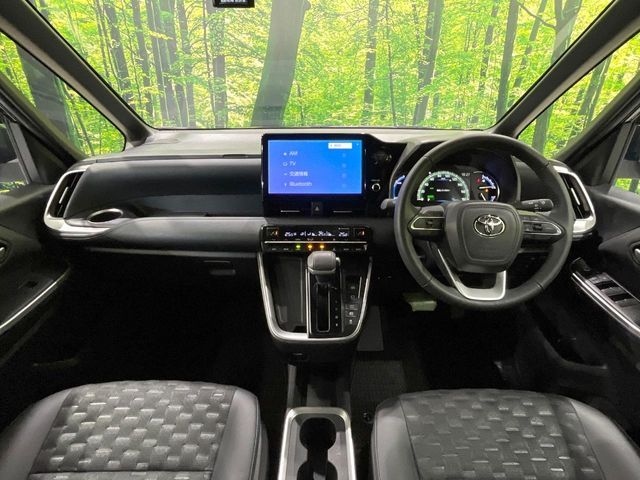 TOYOTA VOXY HYBRID 2024 Image 31