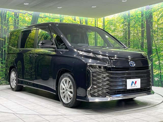 TOYOTA VOXY HYBRID 2024 Image 31