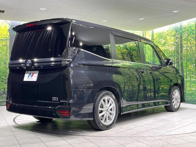 TOYOTA VOXY HYBRID 2024 Image 31