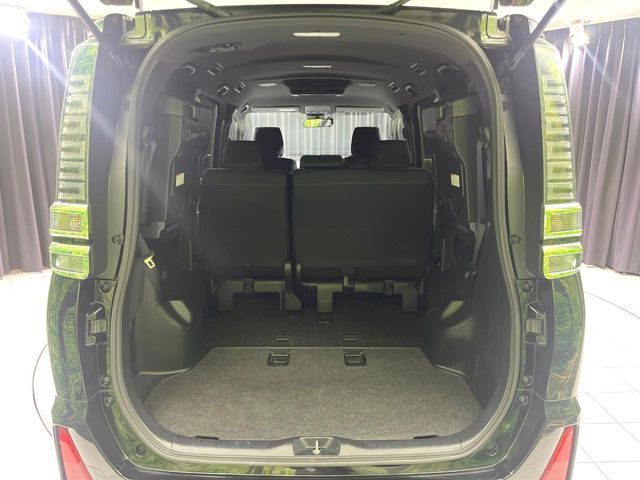 TOYOTA VOXY 2019 Image 31