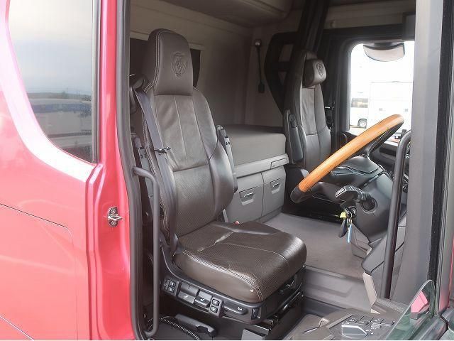 OTHERS  2018 Image 31