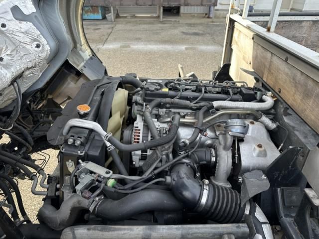 MITSUBISHI CANTER GUTS 2015 Image 31