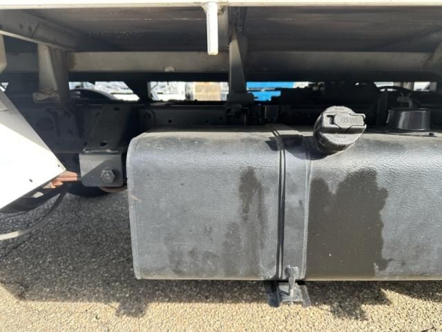 MITSUBISHI CANTER GUTS 2015 Image 31