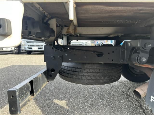 MITSUBISHI CANTER GUTS 2015 Image 31