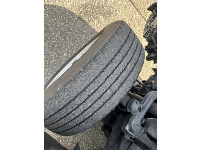 MITSUBISHI CANTER GUTS 2015 Image 31