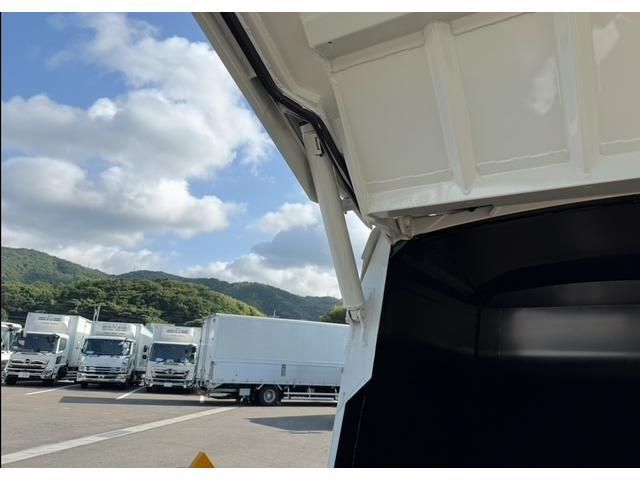 HINO DUTRO 2024 Image 31