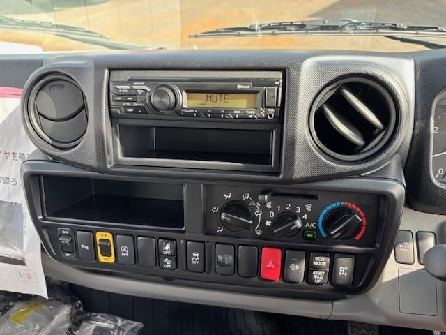 HINO DUTRO 2024 Image 31