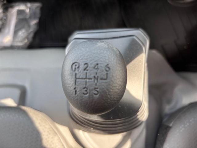 HINO DUTRO 2024 Image 31