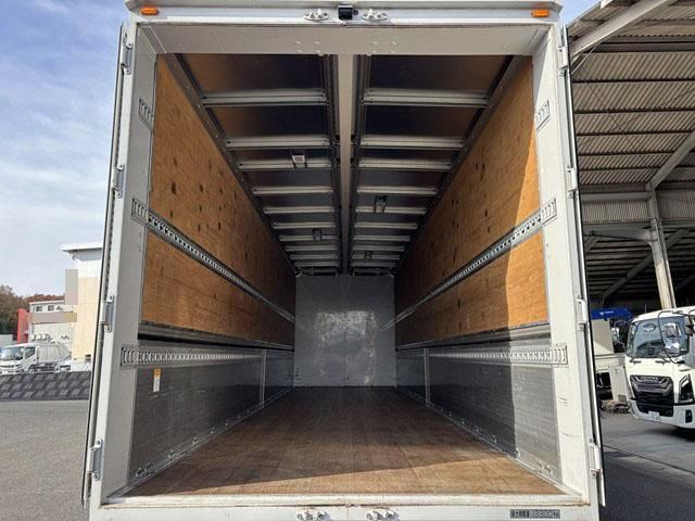 MITSUBISHI FUSOU SUPER GREAT 2023 Image 31