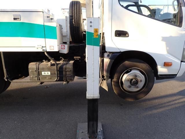 HINO DUTRO 2013 Image 31