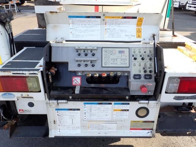 HINO DUTRO 2013 Image 31