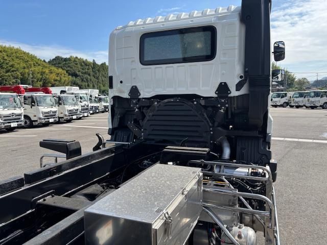 HINO PROFIA 2025 Image 31