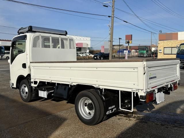 ISUZU ELF 2025 Image 31