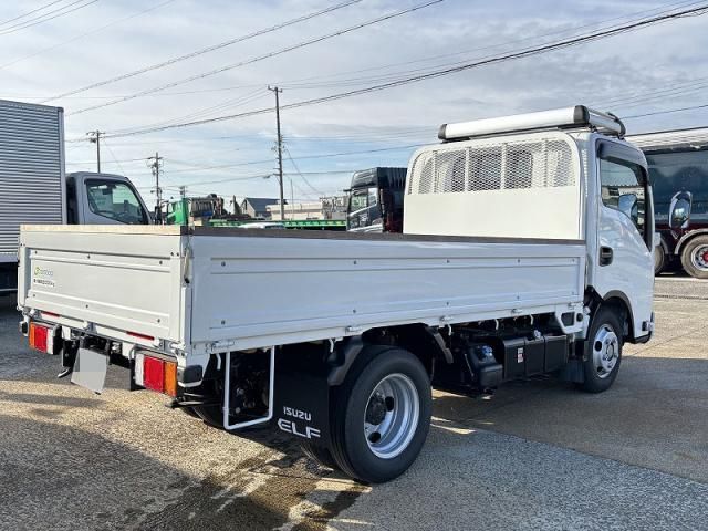 ISUZU ELF 2025 Image 31