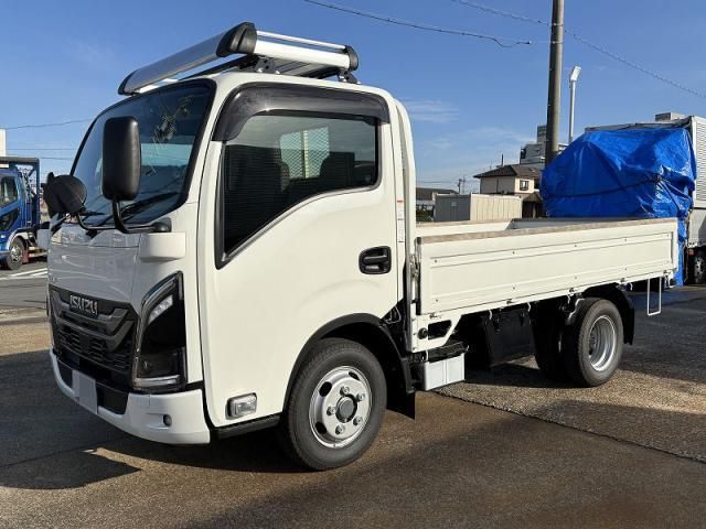 ISUZU ELF 2025 Image 31